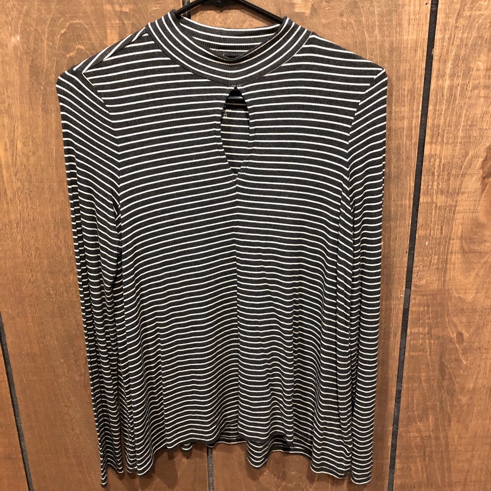 key-hole, long sleeve blouse